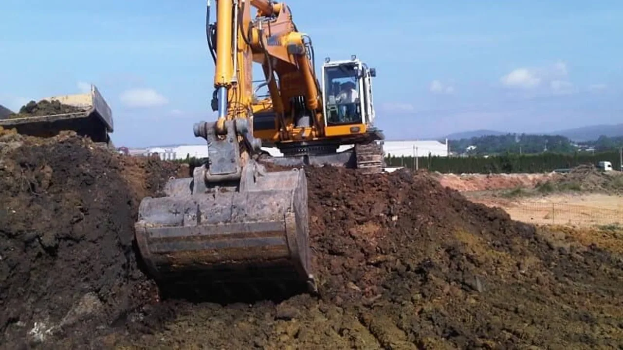 Expertos en Movimiento de Tierra: Excavación, Corte y Nivelación de Terrenos